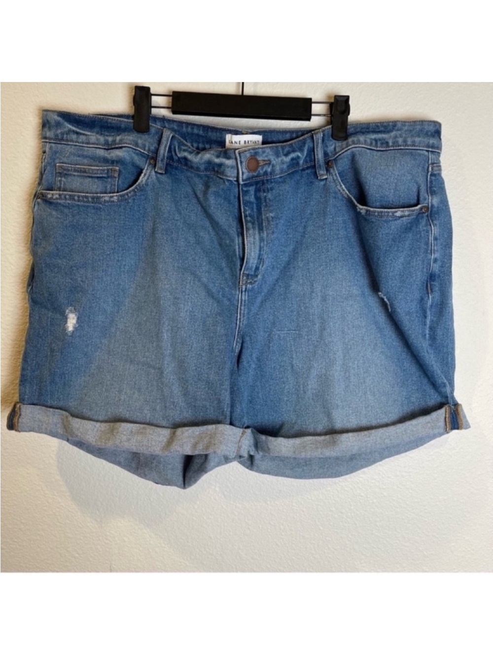 LANE BRYANT Boyfriend Denim Shorts Sz 22 Blue Medium Wash Distressed Roll Cuff
